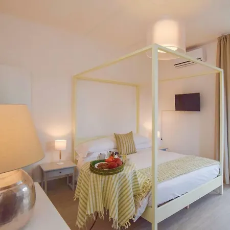 Apartment Compasso